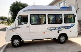 9 Seater Tempo Traveller 9 Seater Tempo Traveller